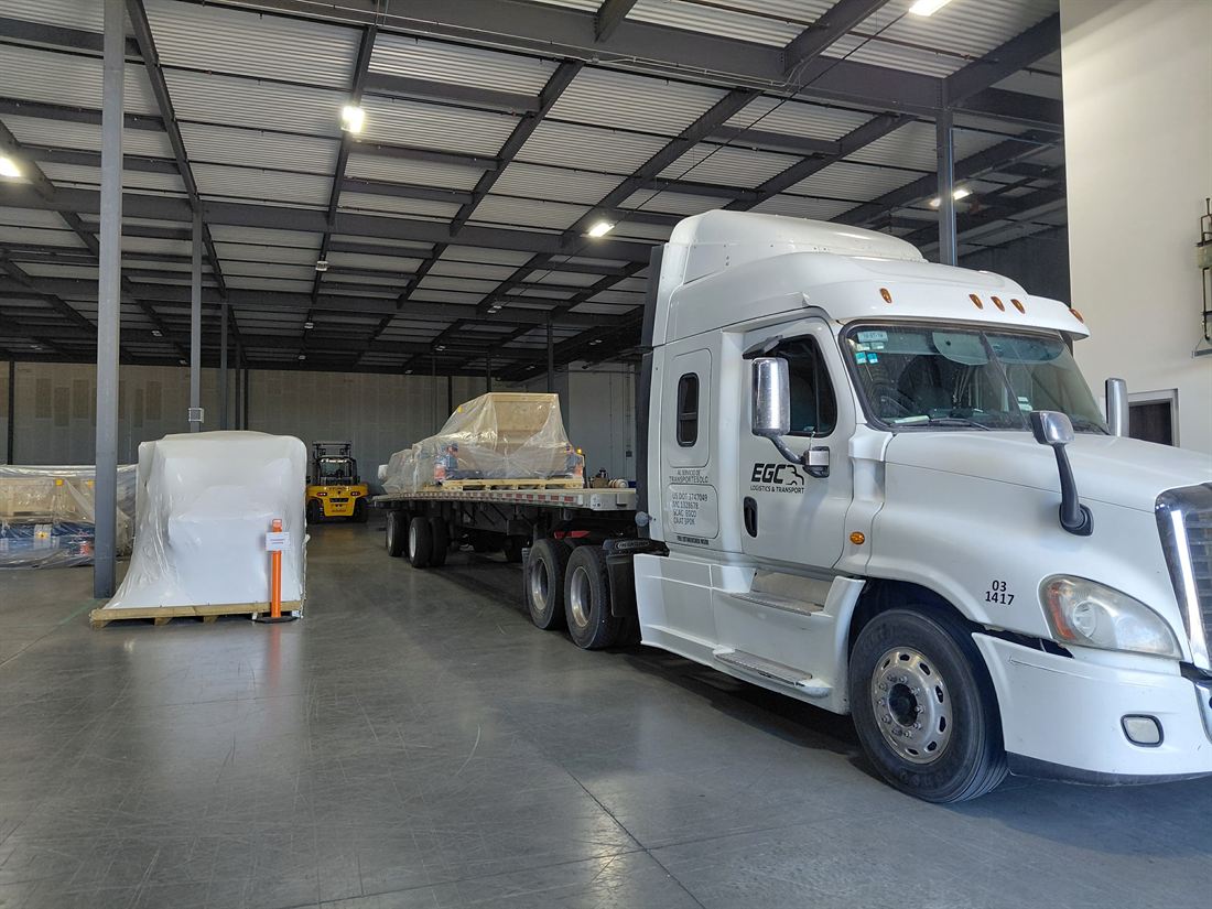 Tractor EGC Logistics & Transport